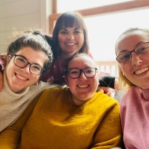 Meet your Posher, Olivia